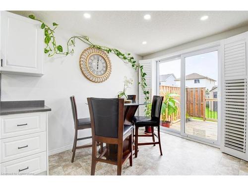 501 Highbrook Court, Kitchener, ON - Indoor Photo Showing Dining Room