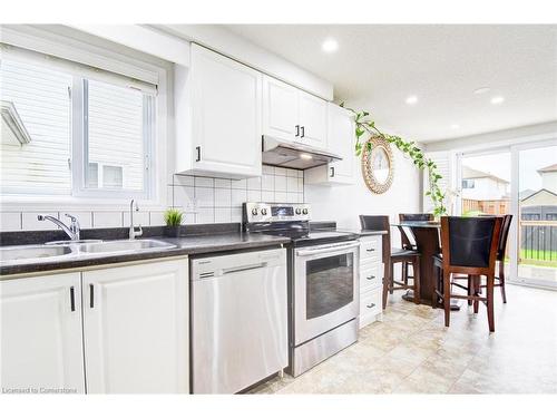 501 Highbrook Court, Kitchener, ON - Indoor Photo Showing Kitchen With Double Sink