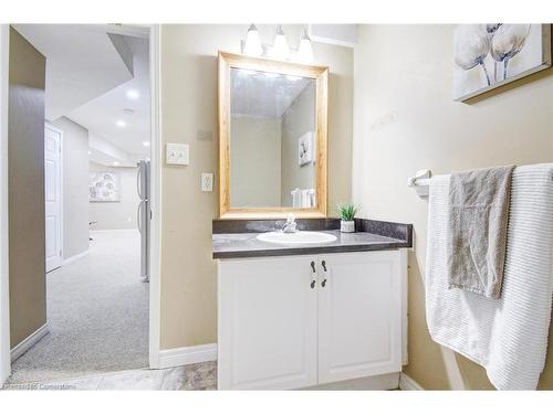 501 Highbrook Court, Kitchener, ON - Indoor Photo Showing Bathroom