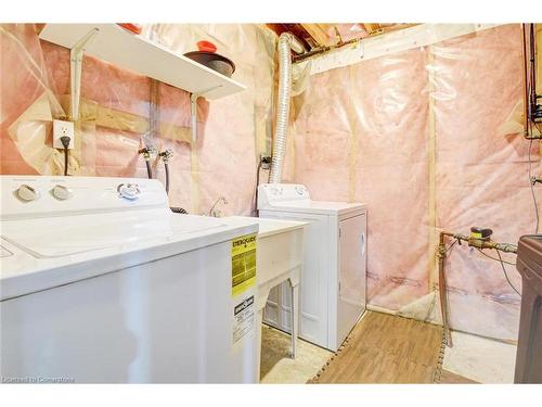 501 Highbrook Court, Kitchener, ON - Indoor Photo Showing Laundry Room