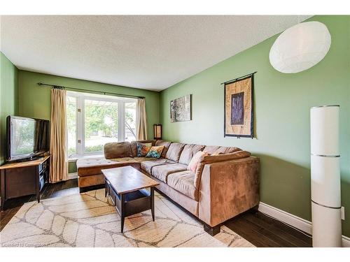 83 Bayne Crescent, Cambridge, ON - Indoor Photo Showing Living Room