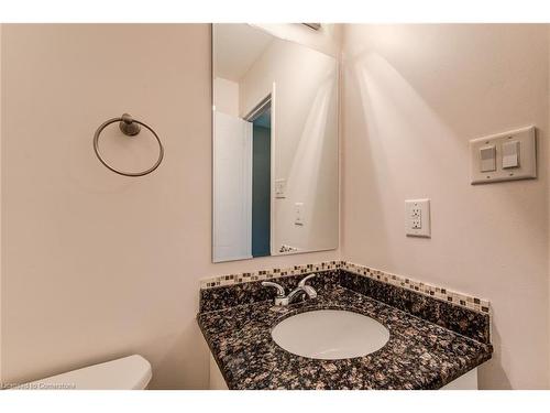 83 Bayne Crescent, Cambridge, ON - Indoor Photo Showing Bathroom