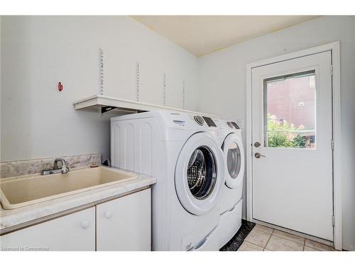 83 Bayne Crescent, Cambridge, ON - Indoor Photo Showing Laundry Room