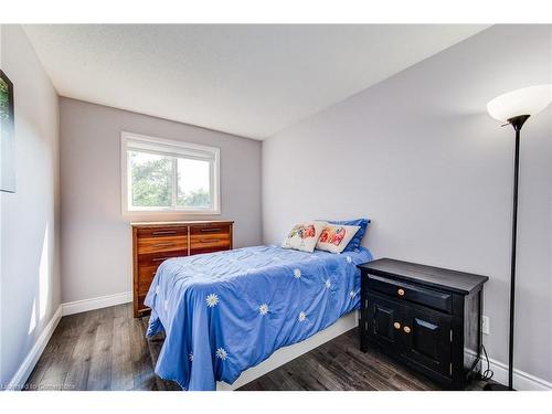 83 Bayne Crescent, Cambridge, ON - Indoor Photo Showing Bedroom