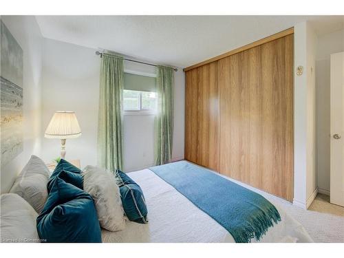 97 Byton Lane, Cambridge, ON - Indoor Photo Showing Bedroom