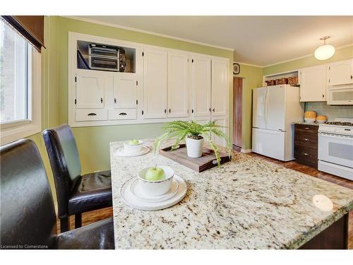 97 Byton Lane, Cambridge, ON - Indoor Photo Showing Kitchen