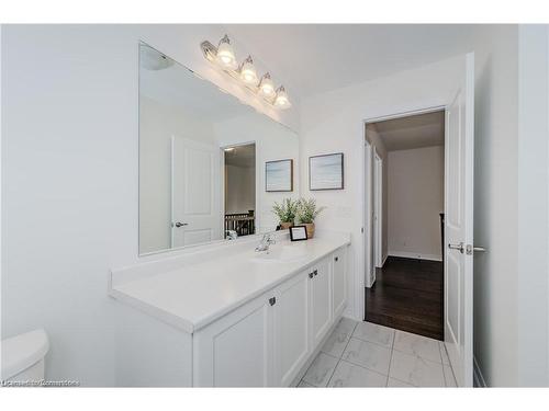 43 Georgina Street, Kitchener, ON - Indoor Photo Showing Bathroom