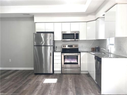 B19-1430 Highland Road W, Kitchener, ON - Indoor Photo Showing Kitchen With Stainless Steel Kitchen