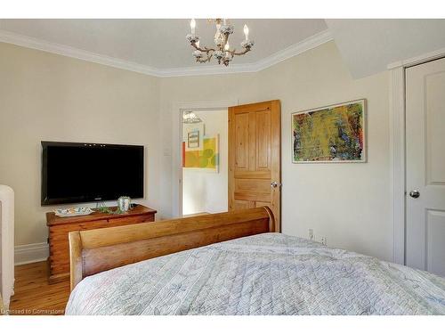 60 Park Avenue, Cambridge, ON - Indoor Photo Showing Bedroom