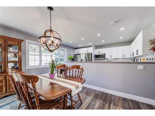 70 Stanley Street, Cambridge, ON - Indoor Photo Showing Dining Room