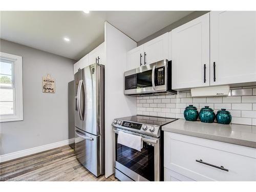 70 Stanley Street, Cambridge, ON - Indoor Photo Showing Kitchen