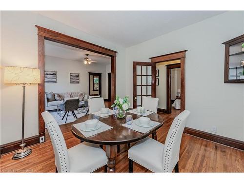 33 Henry Street, Cambridge, ON - Indoor Photo Showing Dining Room