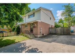 146 Sekura Crescent  Cambridge, ON N1R 7G1