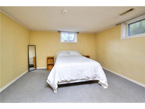 860 Guelph Street, Kitchener, ON - Indoor Photo Showing Bedroom