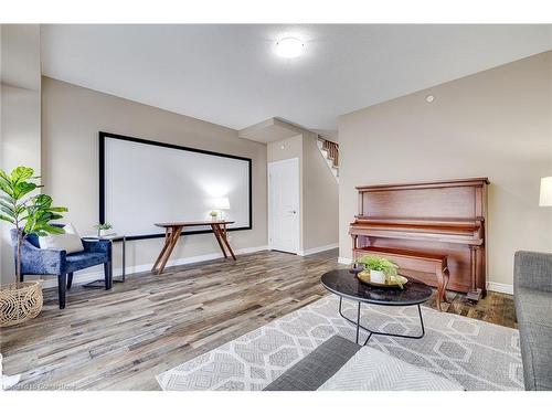 50-342 Mill Street, Kitchener, ON - Indoor Photo Showing Living Room