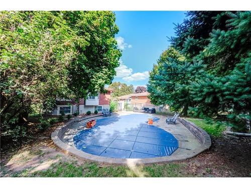 2035 Old Mill Road, Kitchener, ON - Outdoor With In Ground Pool