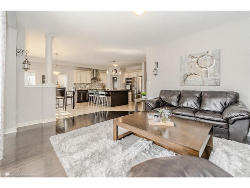 15 Doon Creek Street, Kitchener, ON - Indoor Photo Showing Living Room