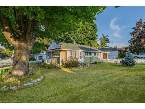 33 3 Avenue, Cambridge, ON - Outdoor