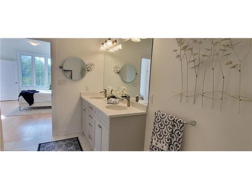 3-280 Tall Grass Crescent, Kitchener, ON - Indoor Photo Showing Bathroom