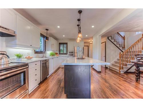 242 Huck Crescent, Kitchener, ON - Indoor Photo Showing Kitchen With Upgraded Kitchen