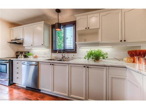 242 Huck Crescent, Kitchener, ON - Indoor Photo Showing Kitchen With Stainless Steel Kitchen With Double Sink