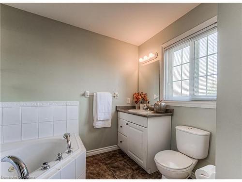 242 Huck Crescent, Kitchener, ON - Indoor Photo Showing Bathroom