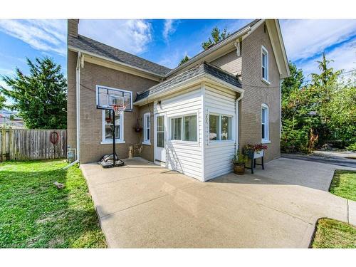 82 Bond Street, Cambridge, ON - Indoor Photo Showing Dining Room