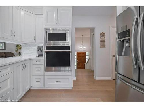 43 Kenmore Avenue, Cambridge, ON - Indoor Photo Showing Kitchen