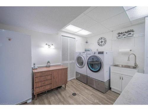 43 Kenmore Avenue, Cambridge, ON - Indoor Photo Showing Laundry Room