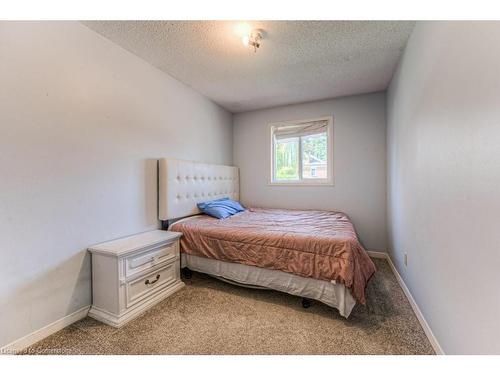 178 Bridge Street W, Waterloo, ON - Indoor Photo Showing Bedroom