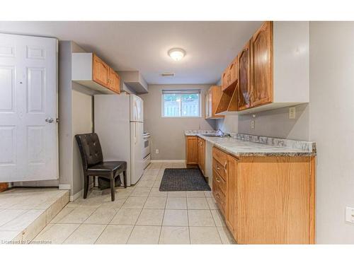 178 Bridge Street W, Waterloo, ON - Indoor Photo Showing Laundry Room