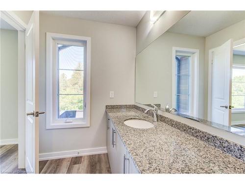 15-350 River Road, Cambridge, ON - Indoor Photo Showing Bathroom