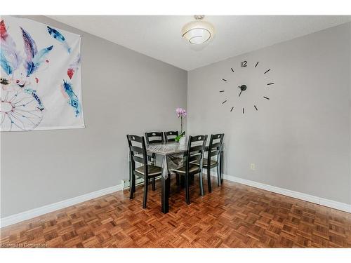 62 Ripley Crescent, Kitchener, ON - Indoor Photo Showing Dining Room