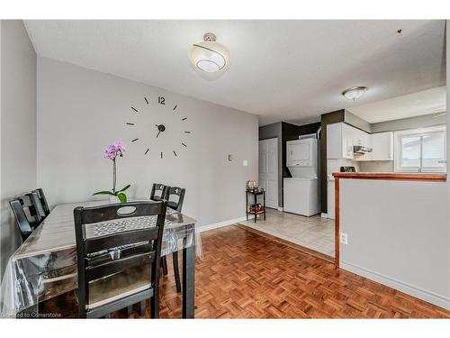 62 Ripley Crescent, Kitchener, ON - Indoor Photo Showing Dining Room