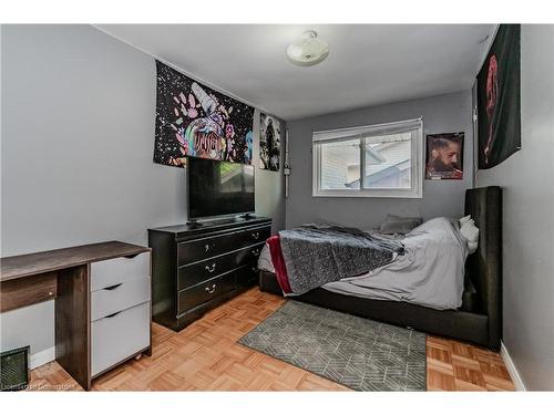 62 Ripley Crescent, Kitchener, ON - Indoor Photo Showing Bedroom