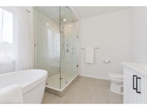 70 Harpin Way W, Fergus, ON - Indoor Photo Showing Bathroom