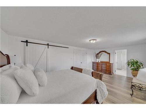 15 Yarrow Court, Kitchener, ON - Indoor Photo Showing Bedroom