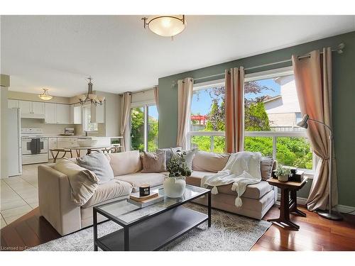 127 Rush Meadow Street, Kitchener, ON - Indoor Photo Showing Living Room