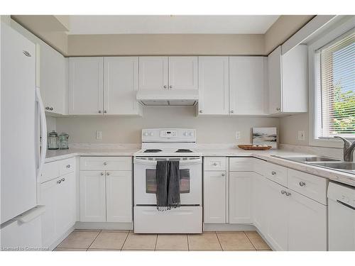 127 Rush Meadow Street, Kitchener, ON - Indoor Photo Showing Kitchen