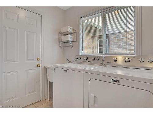 127 Rush Meadow Street, Kitchener, ON - Indoor Photo Showing Laundry Room