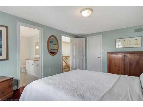 127 Rush Meadow Street, Kitchener, ON - Indoor Photo Showing Bedroom