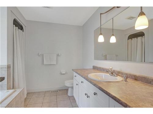 127 Rush Meadow Street, Kitchener, ON - Indoor Photo Showing Bathroom