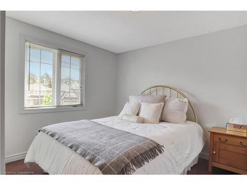 127 Rush Meadow Street, Kitchener, ON - Indoor Photo Showing Bedroom