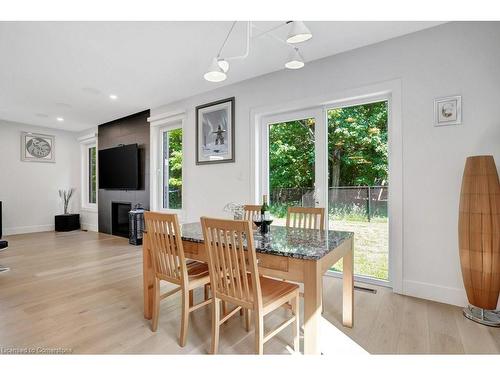 2208 Red Thorne Avenue, London, ON - Indoor Photo Showing Dining Room