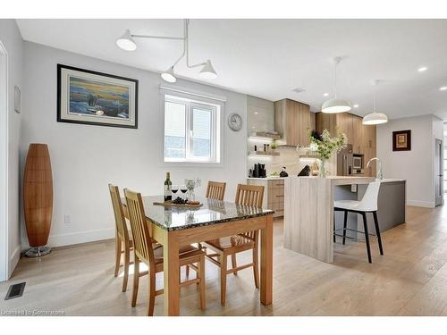 2208 Red Thorne Avenue, London, ON - Indoor Photo Showing Dining Room