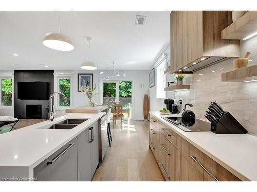 2208 Red Thorne Avenue, London, ON - Indoor Photo Showing Kitchen With Double Sink With Upgraded Kitchen