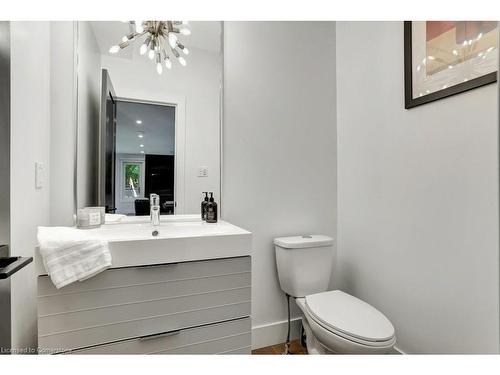 2208 Red Thorne Avenue, London, ON - Indoor Photo Showing Kitchen With Double Sink With Upgraded Kitchen