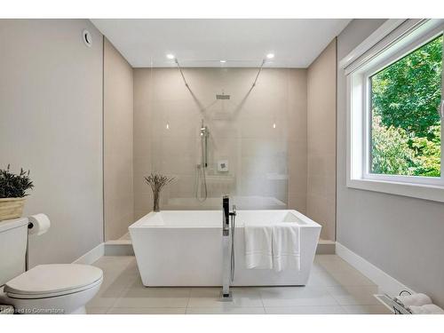 2208 Red Thorne Avenue, London, ON - Indoor Photo Showing Bedroom