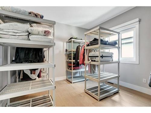 2208 Red Thorne Avenue, London, ON - Indoor Photo Showing Bedroom