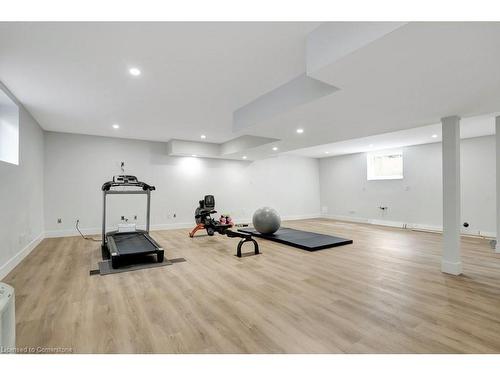 2208 Red Thorne Avenue, London, ON - Indoor Photo Showing Gym Room